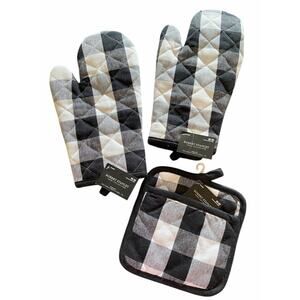 Robert Stanley Home Coll Black and White Buffalo Plaid Oven Mitts & Pot Holder